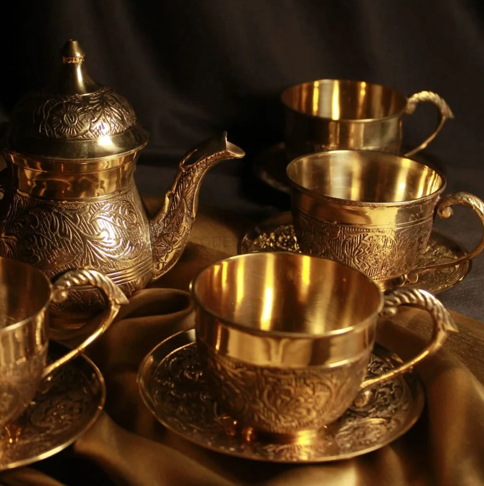 The Ayurvedic Benefits of Using Brass and Bronze Kitchenware