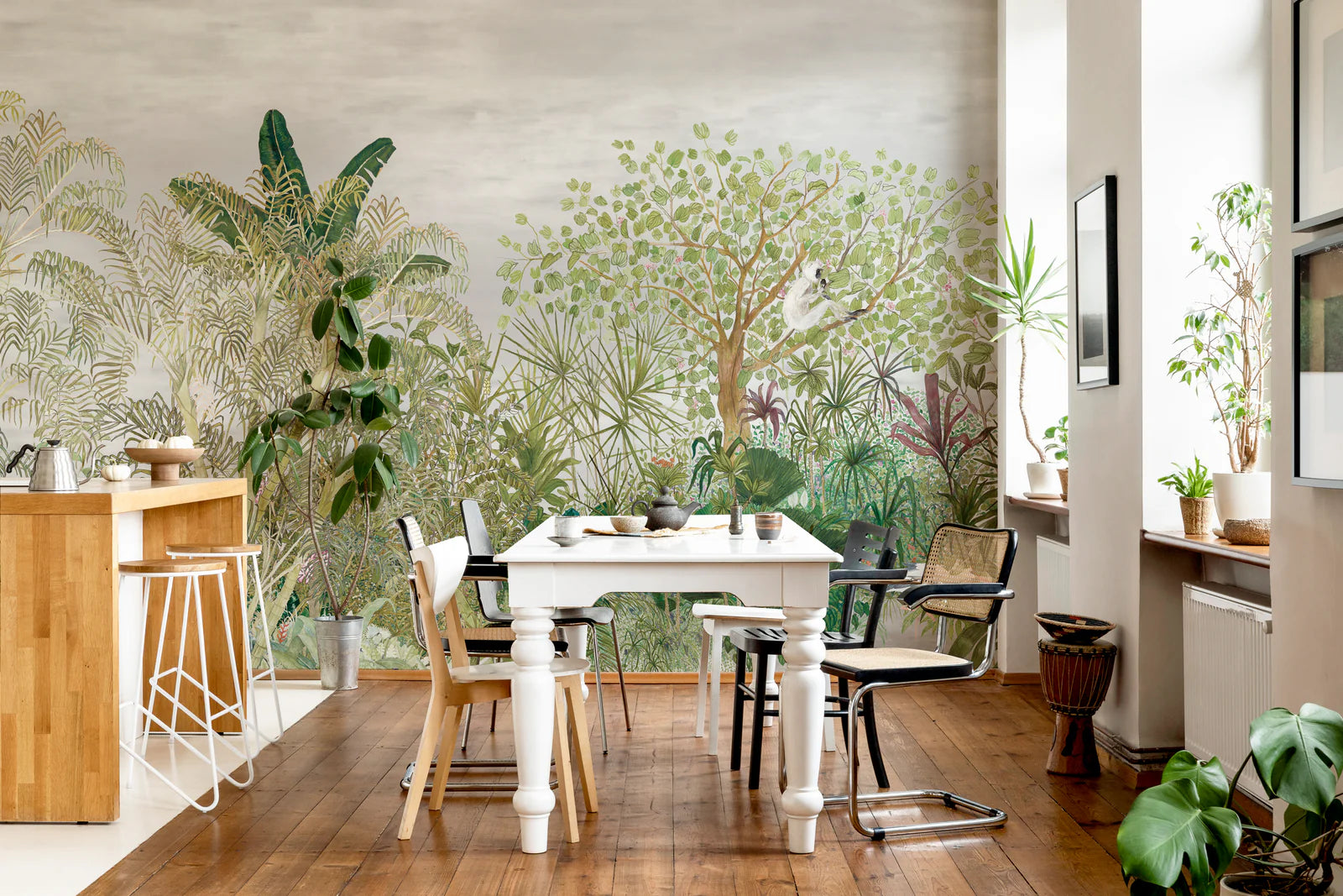 'Wild Garden' Wallpaper